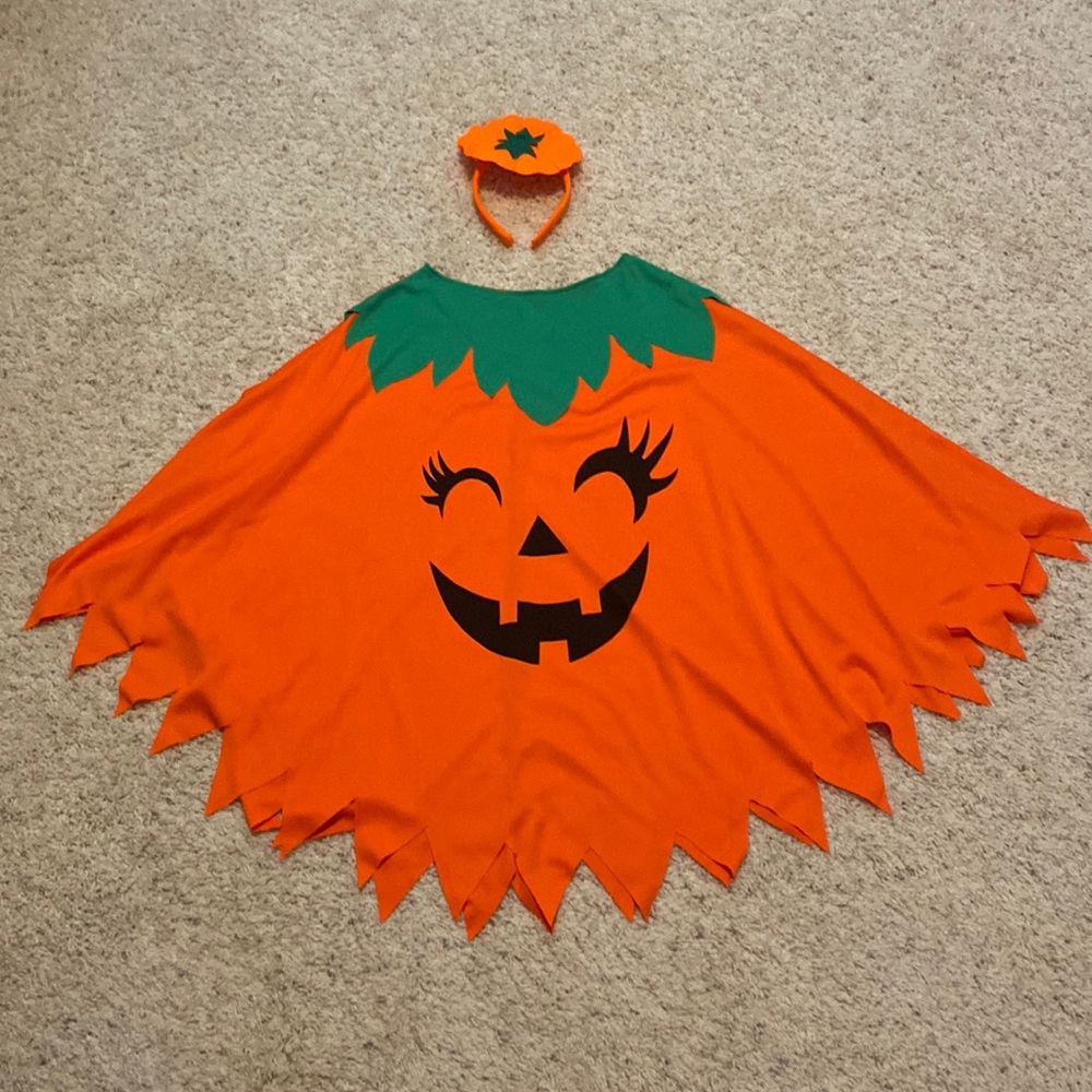 Jack-o’-lantern poncho and headband